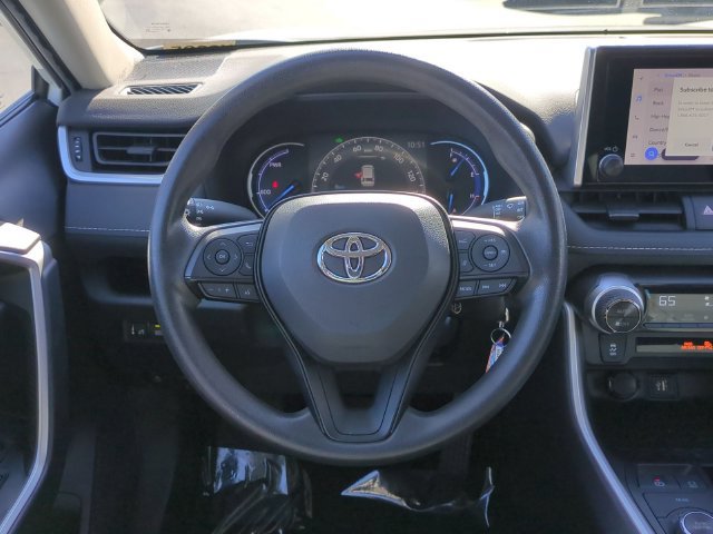 Used 2024 Toyota RAV4 LE AWD/4WD image 18