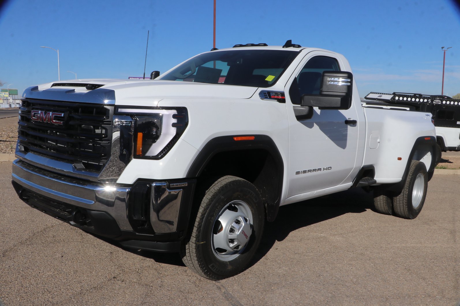 New 2026 GMC Sierra 3500 Pro AWD/4WD image 3