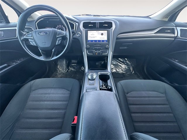 Used 2020 Ford Fusion SE image 10