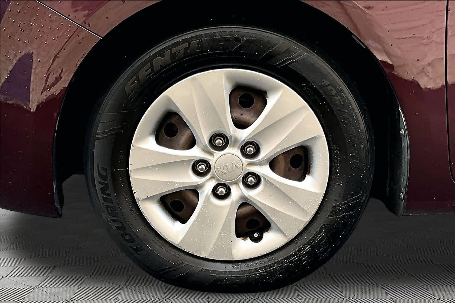 Used 2018 Kia Forte LX FWD image 11