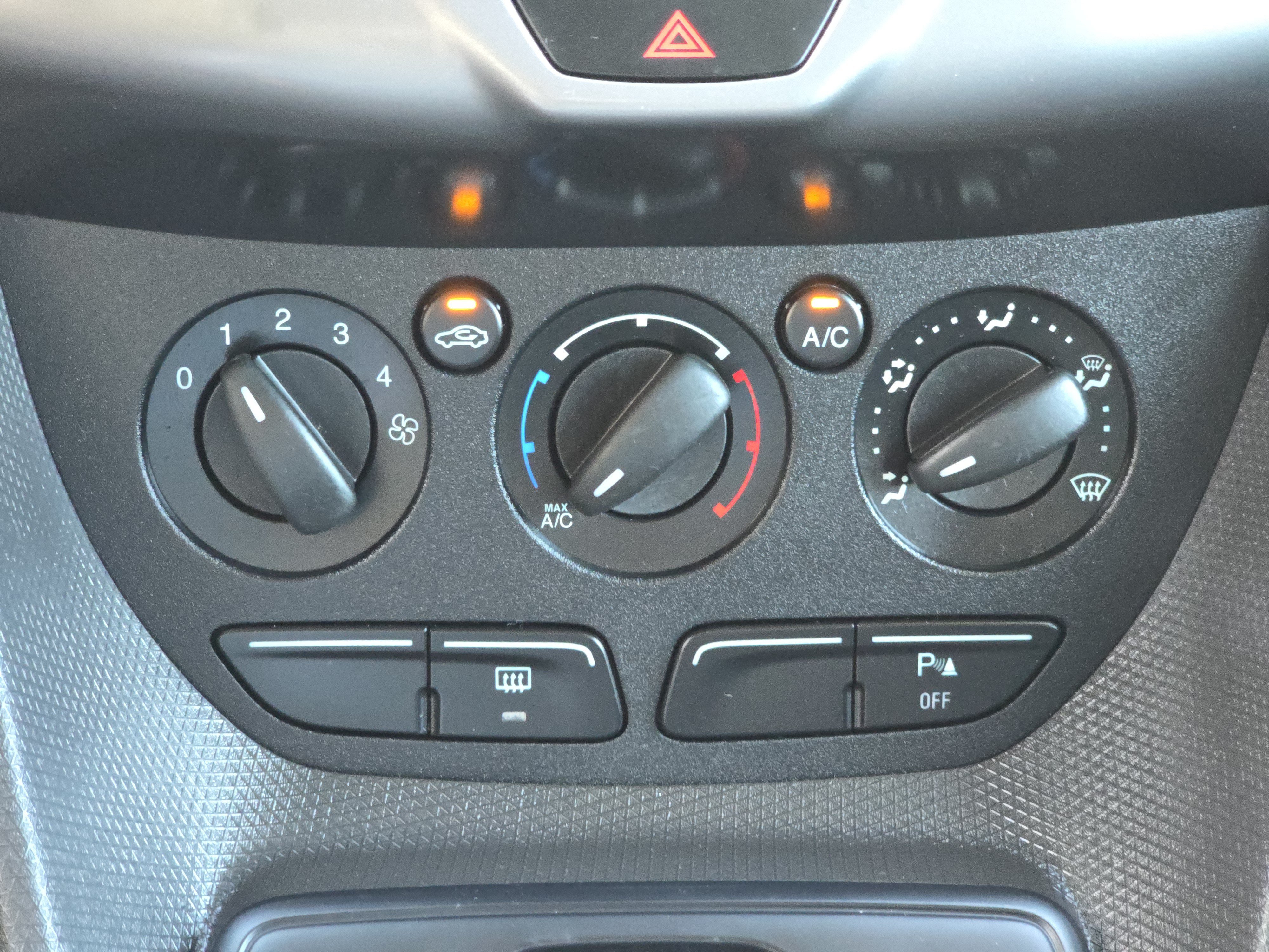 Used 2014 Ford Transit Connect XLT FWD image 23