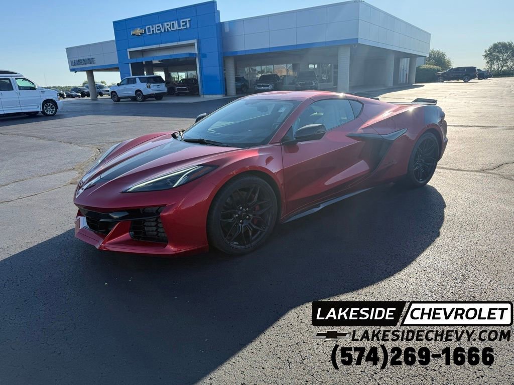 Used 2023 Chevrolet Corvette Z06 RWD image 1