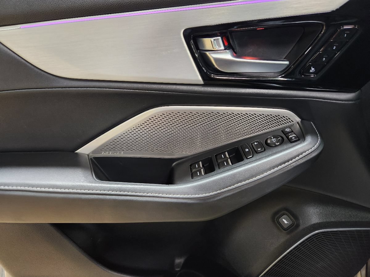 Used 2023 Acura MDX FWD w/ Technology Package image 43