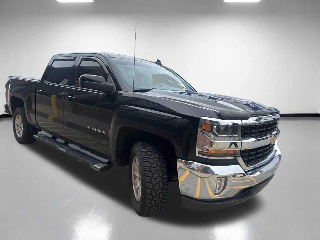 Used 2017 Chevrolet Silverado 1500 LT w/ All Star Edition AWD/4WD image 4