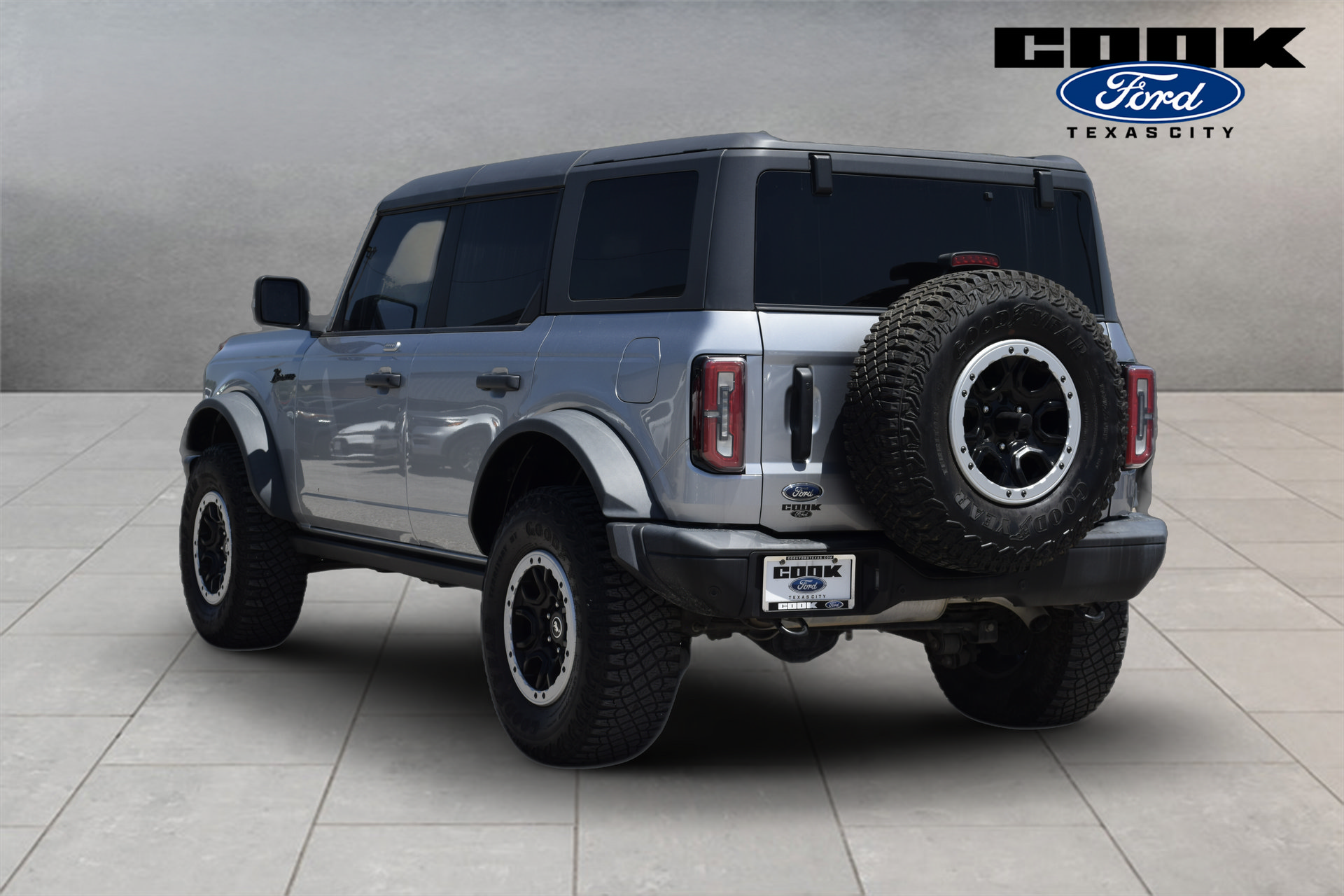 Used 2023 Ford Bronco Badlands w/ Sasquatch Package AWD/4WD image 4