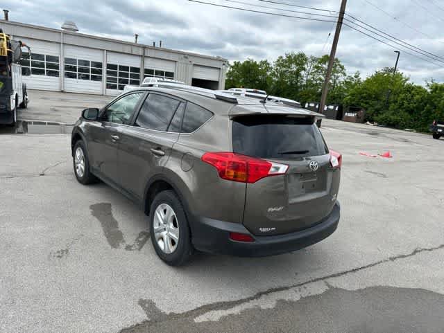 Used 2014 Toyota RAV4 LE AWD/4WD image 16