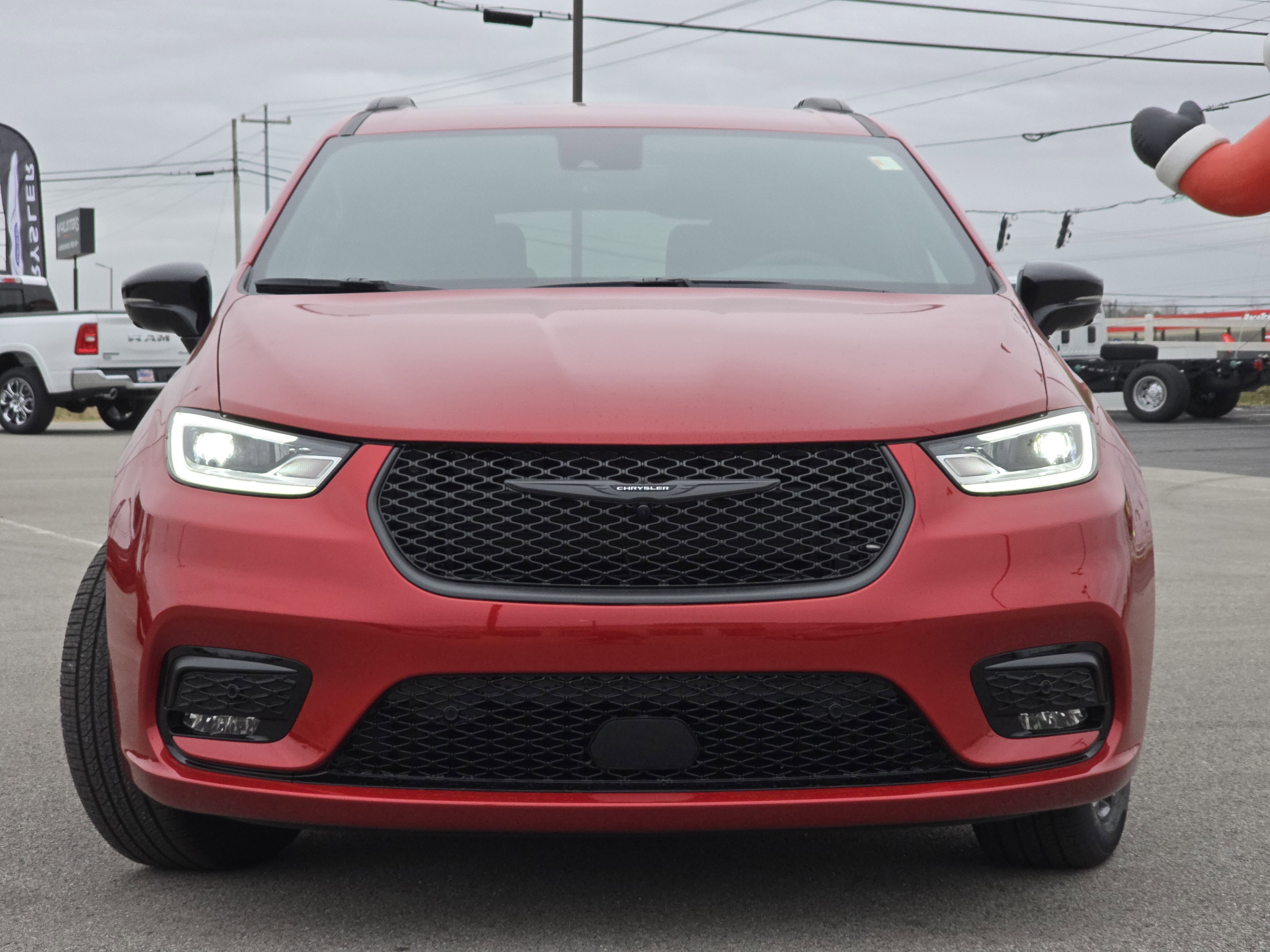 New 2026 Chrysler Pacifica Select FWD image 15