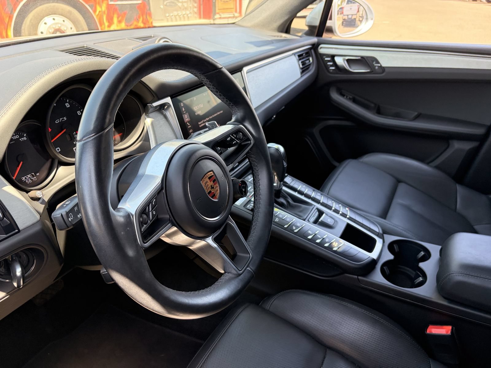 Used 2021 Porsche Macan GTS AWD/4WD image 18