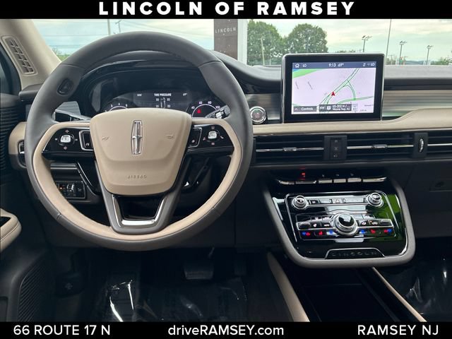 Used 2022 Lincoln Corsair AWD w/ Equipment Group 101A image 23