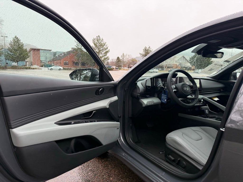 New 2026 Hyundai Elantra Limited image 11
