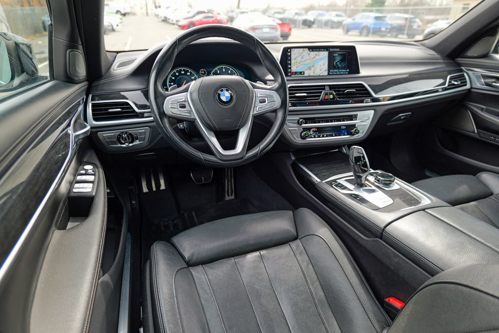 Used 2019 BMW 740i xDrive w/ Executive Package AWD/4WD image 40