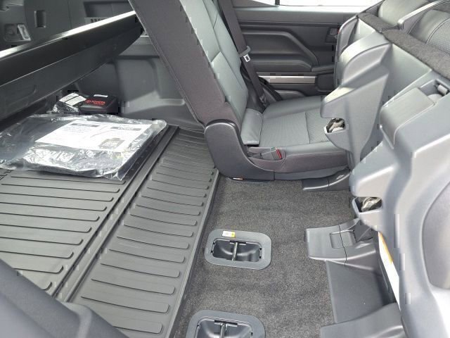 Certified 2025 Toyota 4Runner TRD Off-Road Premium image 14