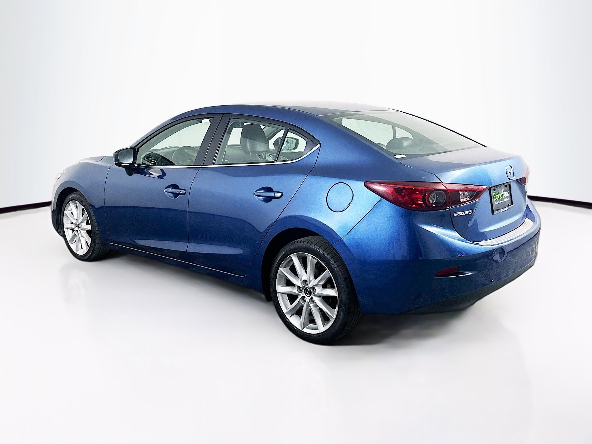 Used 2017 MAZDA MAZDA3 Touring FWD image 5