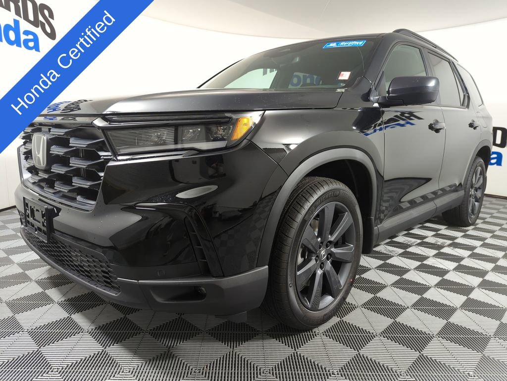 Certified 2025 Honda Pilot Sport