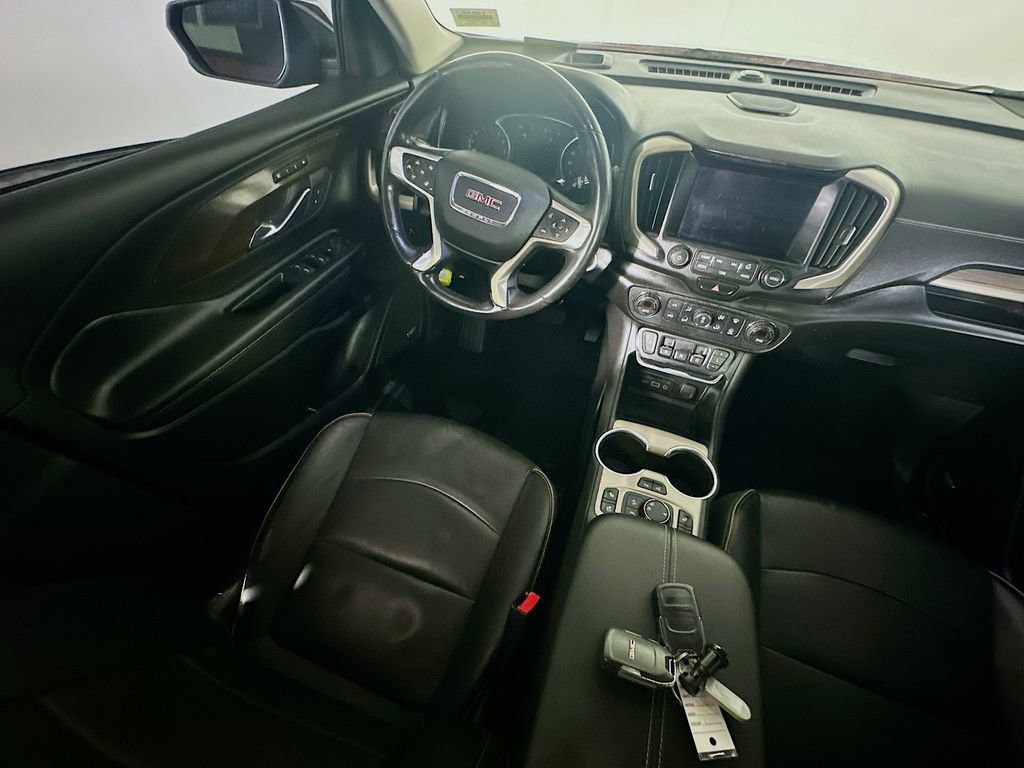 Used 2018 GMC Terrain Denali w/ Advanced Safety Package image 9