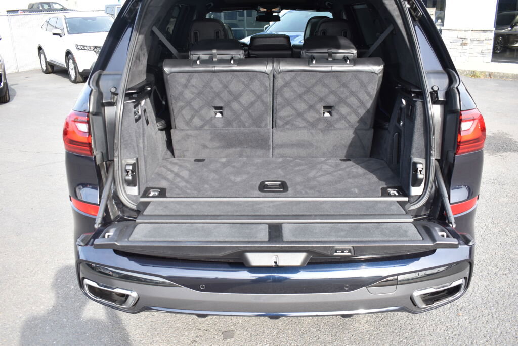 Used 2019 BMW X7 xDrive50i w/ M Sport Package image 37