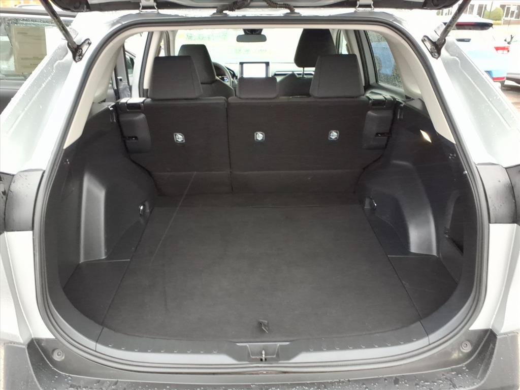 Used 2025 Toyota RAV4 LE AWD/4WD image 14
