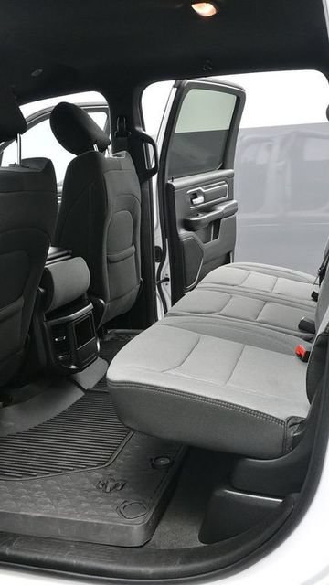 Used 2023 RAM 1500 Big Horn AWD/4WD image 17