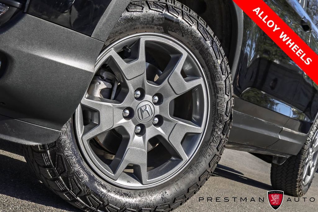 Used 2025 Honda Passport TrailSport image 12
