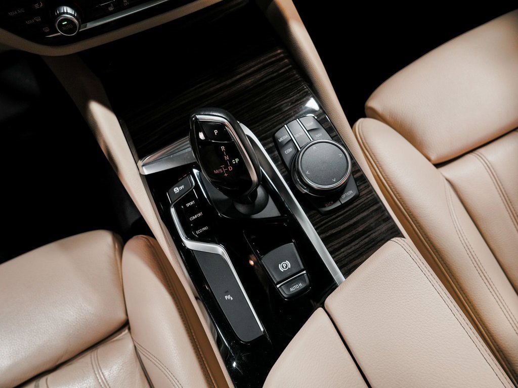 Used 2018 BMW 530i xDrive image 25