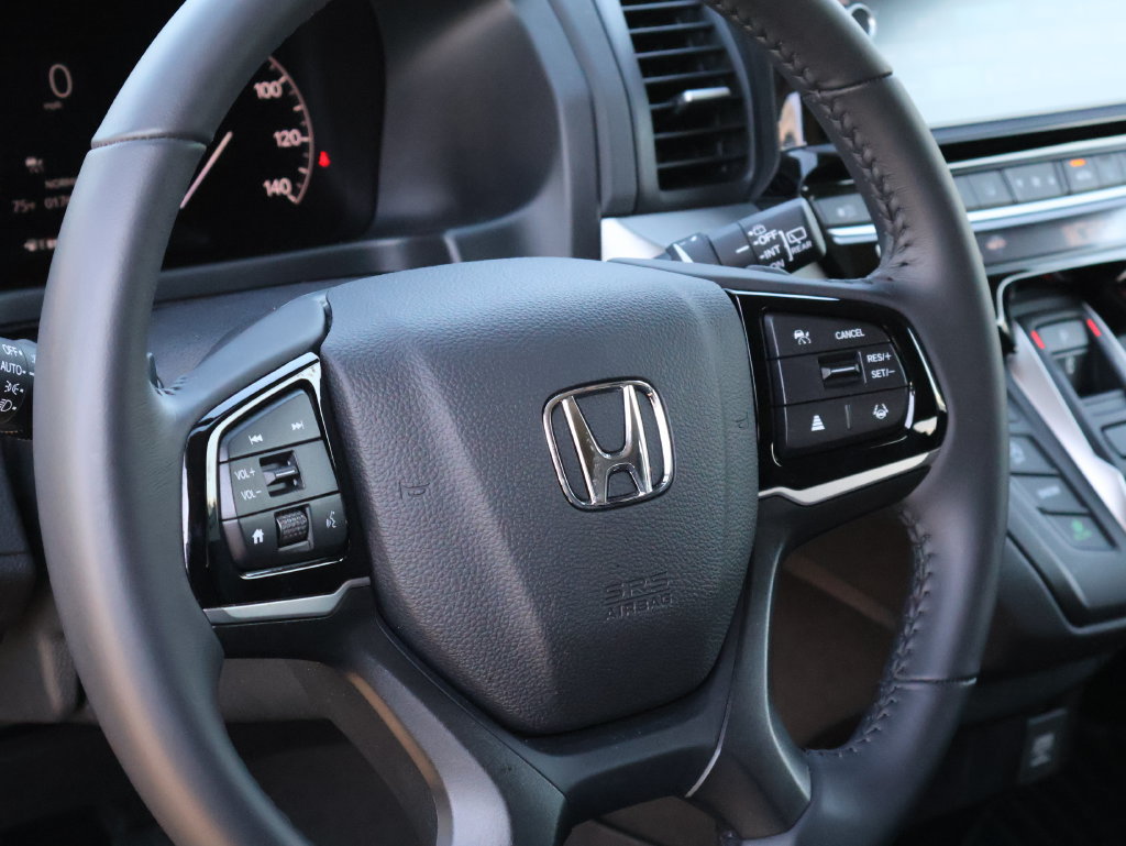 Certified 2025 Honda Odyssey EX-L image 18