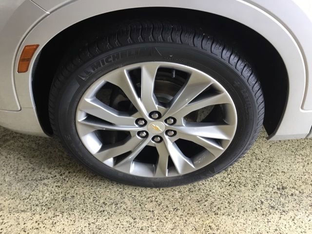 Used 2019 Chevrolet Blazer Premier w/ Sun and Wheels Package image 10