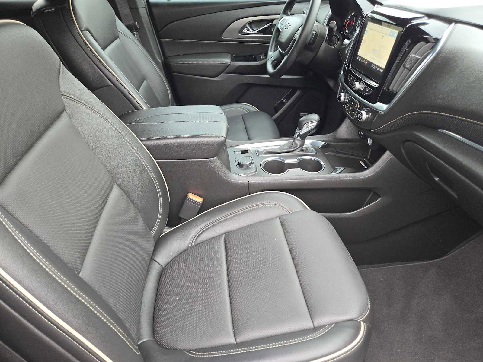 Certified 2023 Chevrolet Traverse Premier w/ Redline Edition image 13