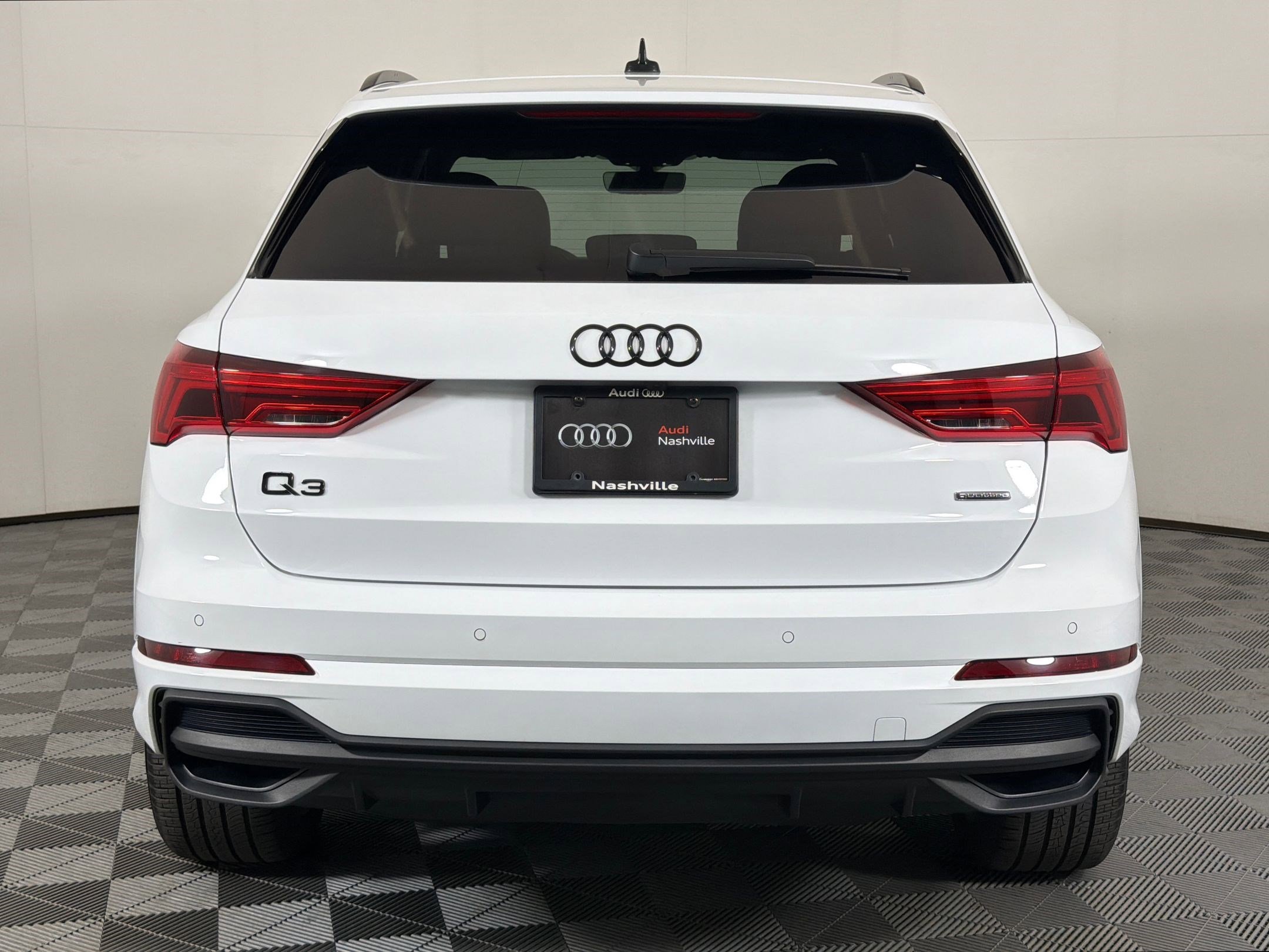 Certified 2025 Audi Q3 2.0T Premium w/ Convenience Package image 10