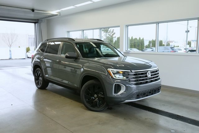 New 2026 Volkswagen Atlas SE