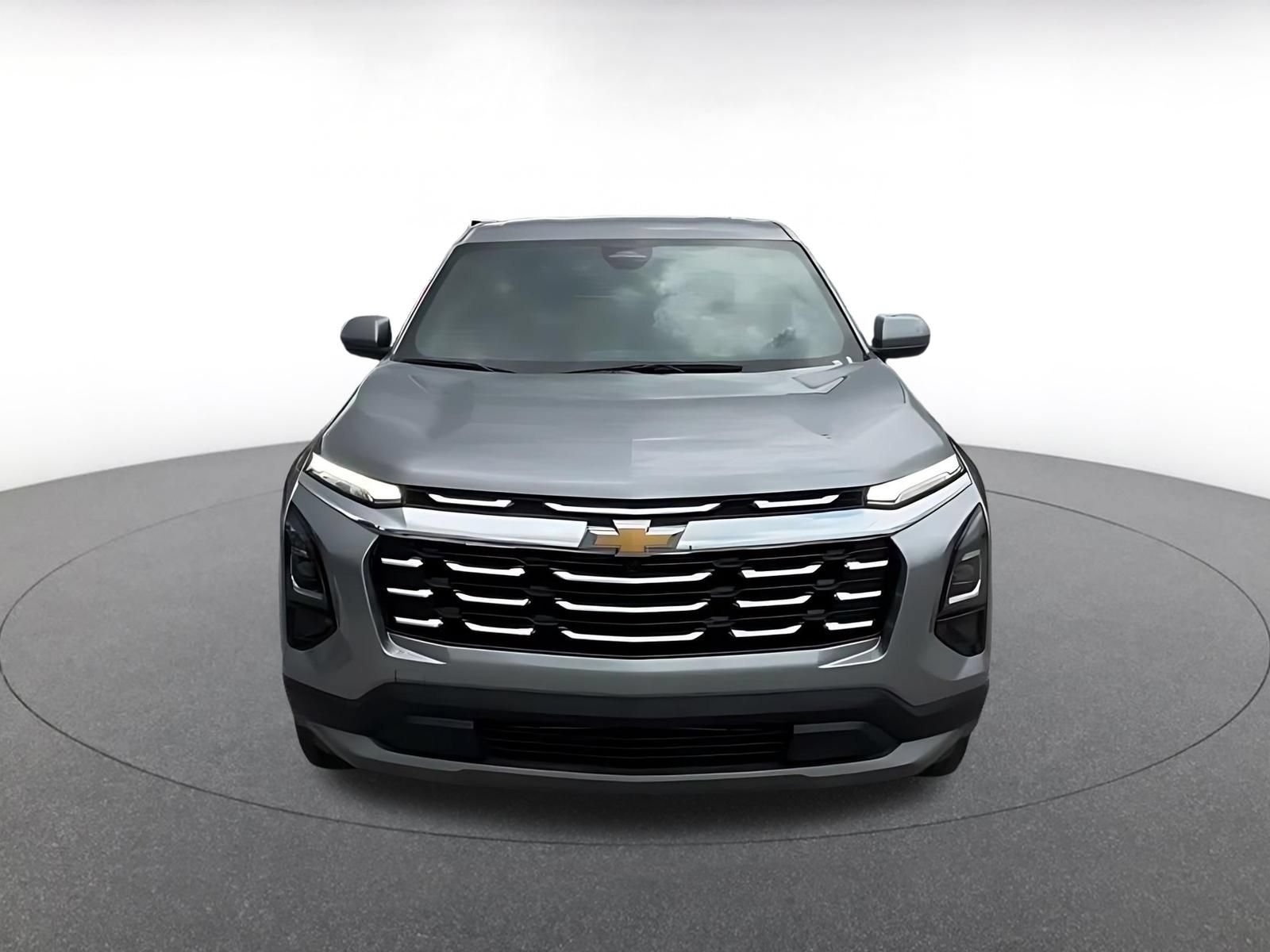 Used 2025 Chevrolet Equinox LT FWD image 4