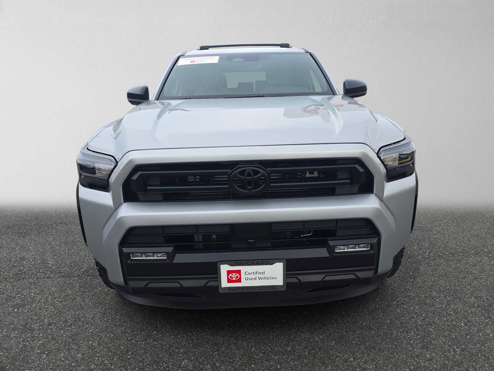 Certified 2025 Toyota 4Runner SR5 AWD/4WD image 8