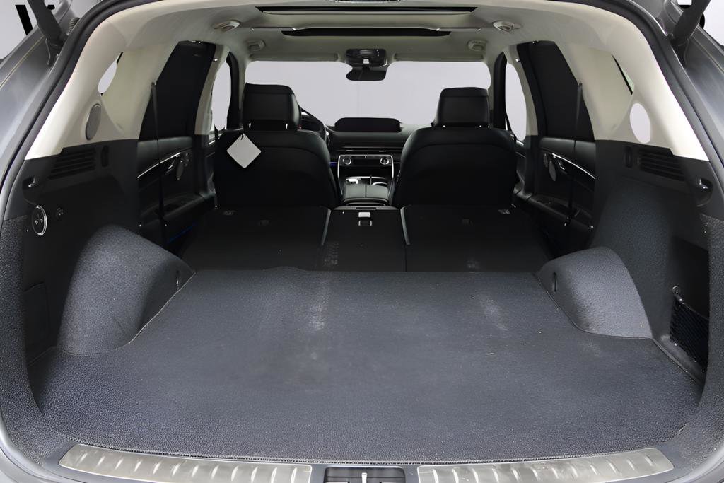 Used 2023 Genesis GV80 3.5T w/ Prestige Package image 12