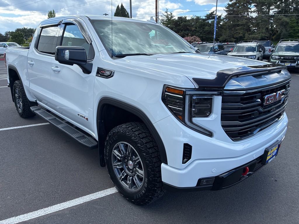 Used 2024 GMC Sierra 1500 AT4 w/ Technology Package AWD/4WD image 1