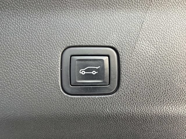 Used 2022 GMC Yukon Denali w/ Denali Premium Package AWD/4WD image 60