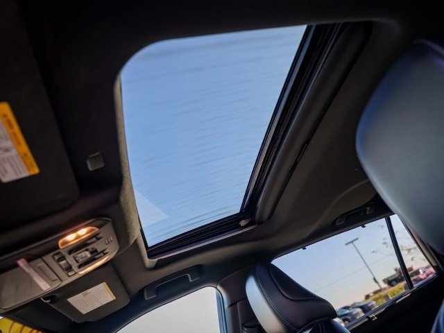 Used 2022 Toyota Highlander XSE image 32