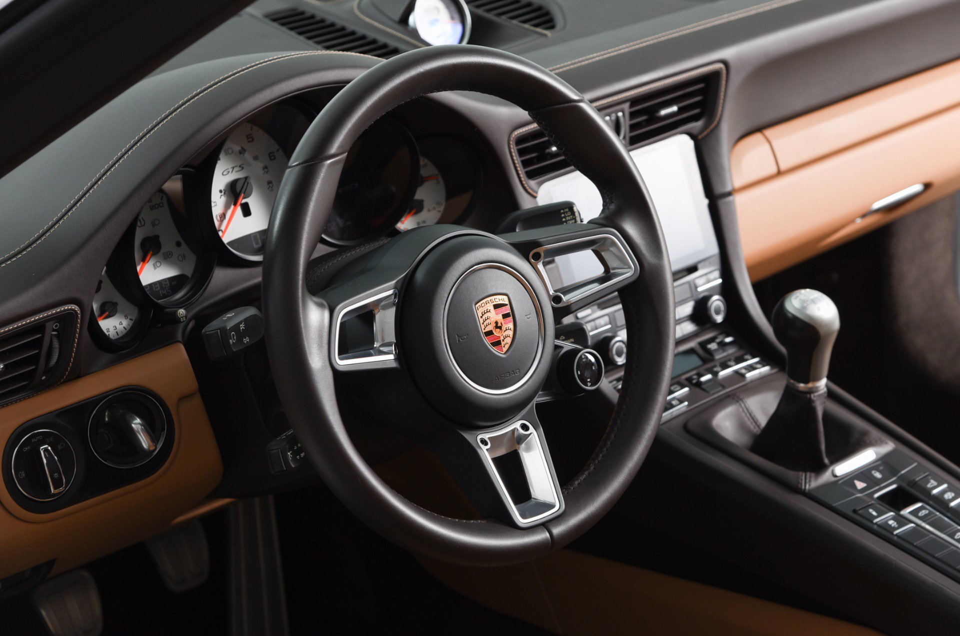 Used 2019 Porsche 911 Targa 4 GTS AWD/4WD image 4