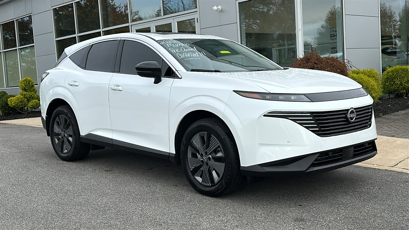 Used 2025 Nissan Murano SL image 2