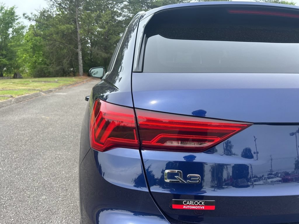 Used 2021 Audi Q3 2.0T Premium w/ Convenience Package AWD/4WD image 14