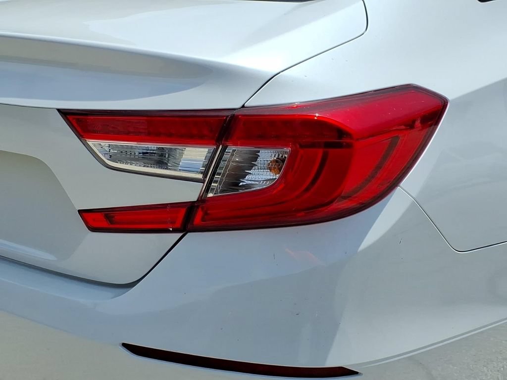 Used 2020 Honda Accord LX image 10