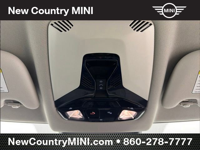 Certified 2025 MINI Cooper 2-Door Hardtop FWD image 22