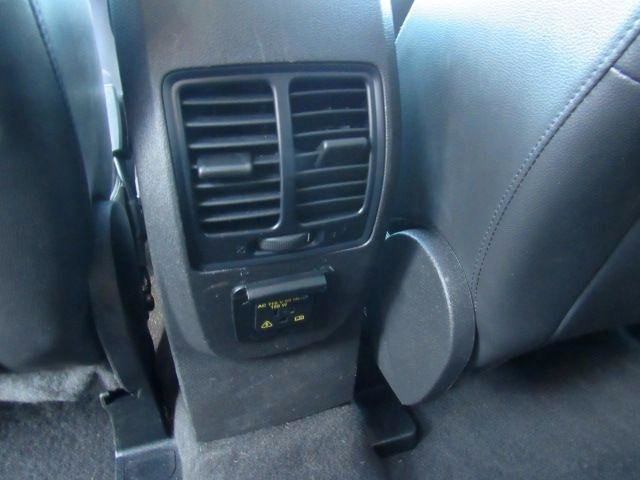 Used 2018 Ford Escape Titanium image 27