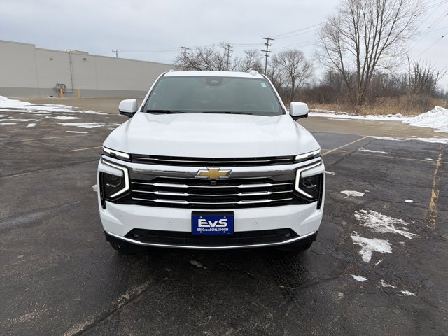 New 2026 Chevrolet Suburban LT w/ Comfort Package image 2