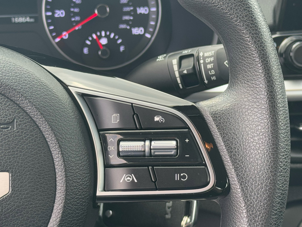 Used 2023 Kia Forte LXS w/ LXS Technology Package image 12