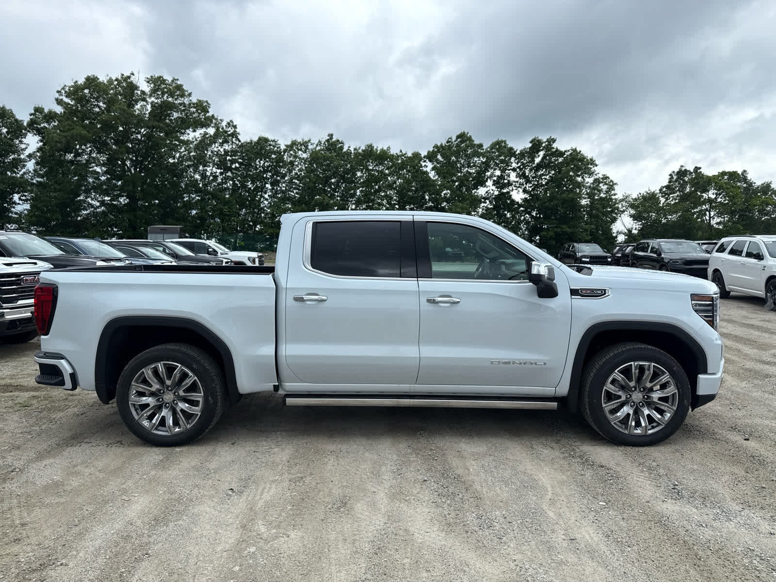 New 2026 GMC Sierra 1500 Denali w/ Denali Reserve Package AWD/4WD image 6