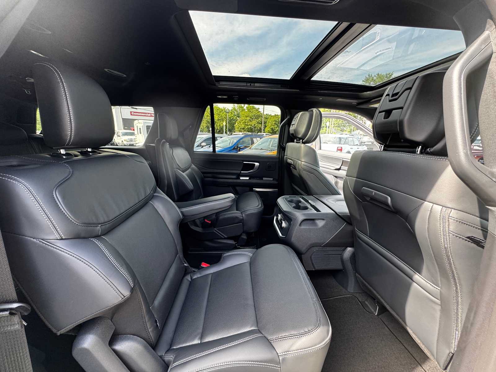 New 2027 Ford Expedition Max Platinum w/ Stealth Performance Package AWD/4WD image 40