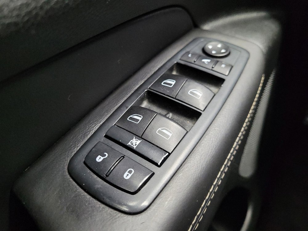 Used 2015 Jeep Grand Cherokee Overland AWD/4WD image 27