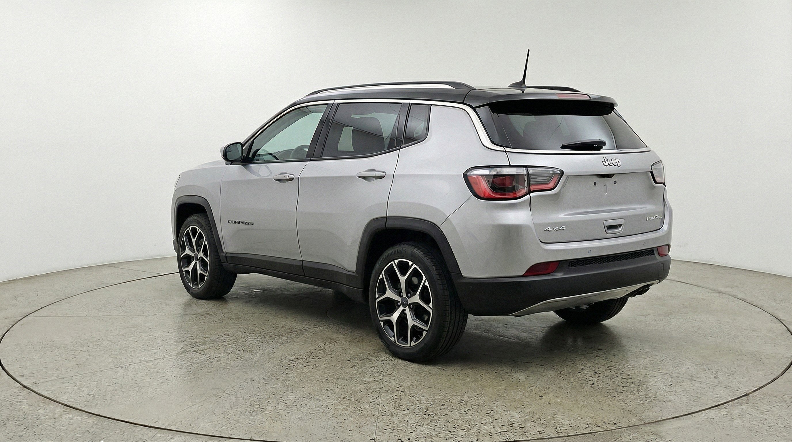 Used 2025 Jeep Compass Limited AWD/4WD image 6