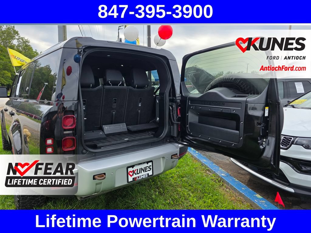 Used 2023 Land Rover Defender 130 SE AWD/4WD image 38
