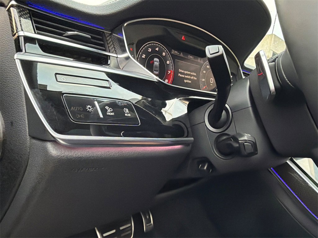 Used 2020 Audi S8 L image 37