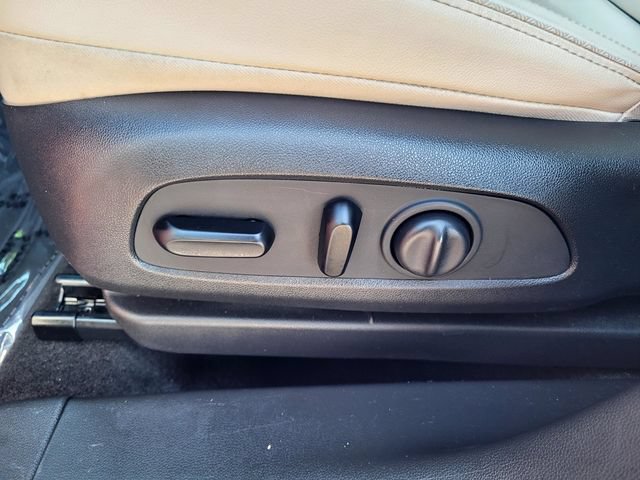 Used 2022 Buick Encore GX Essence w/ Experience Buick Package FWD image 11